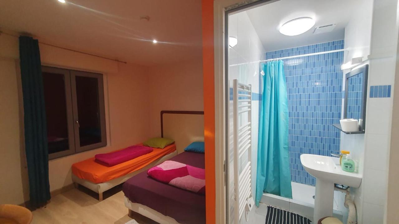 Hotel Le Privilege La Courneuve Exterior foto