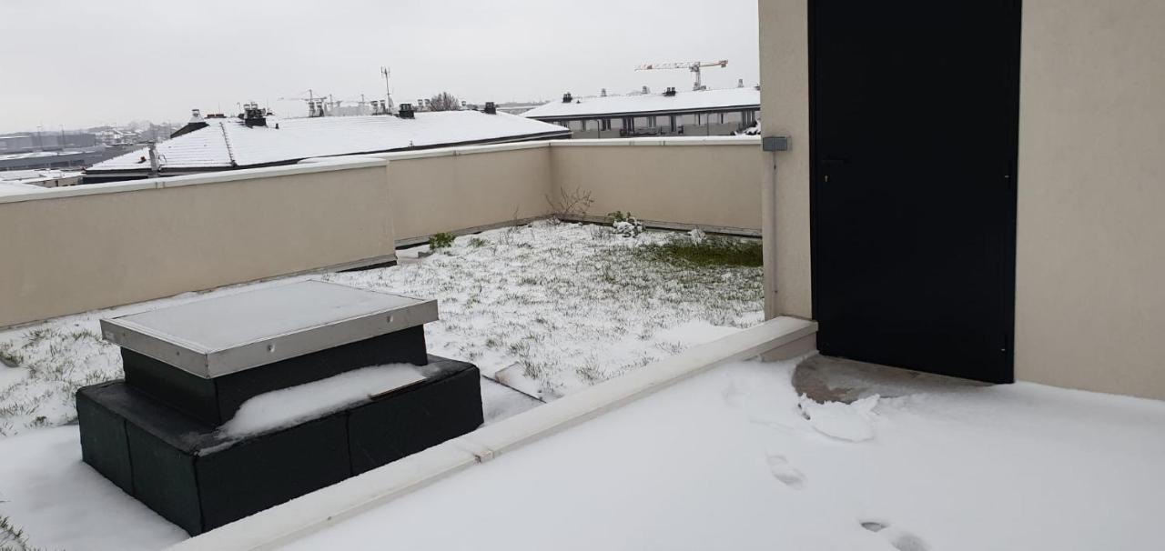 Hotel Le Privilege La Courneuve Exterior foto